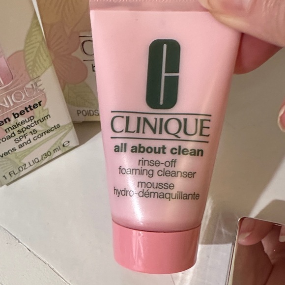 Clinique Even Better Makeup and Blush Set - Picture 6 of 6